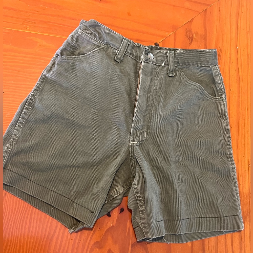 Vintage wrangler army green long short